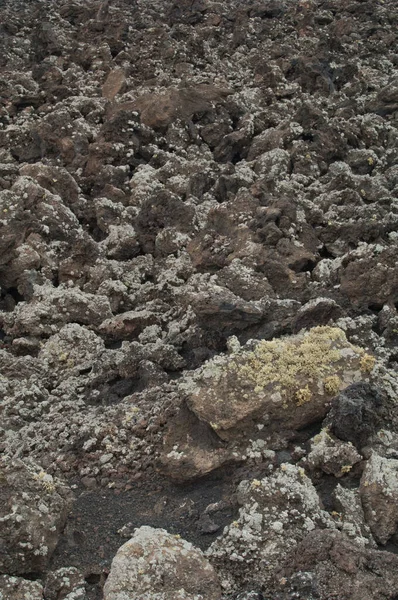 Vulkanische Landschaft im Naturpark Los Volcanes. — Stockfoto