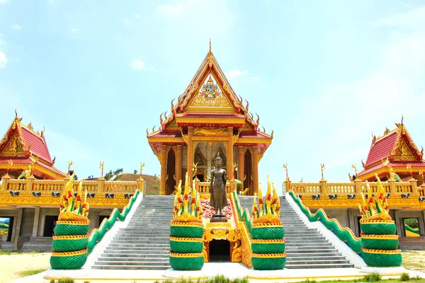 Wat Baan Ngao Temple, Ranong, Tailândia . — Fotografia de Stock