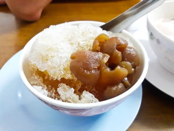 Longan on ice, Thai Style Dessert — стоковое фото