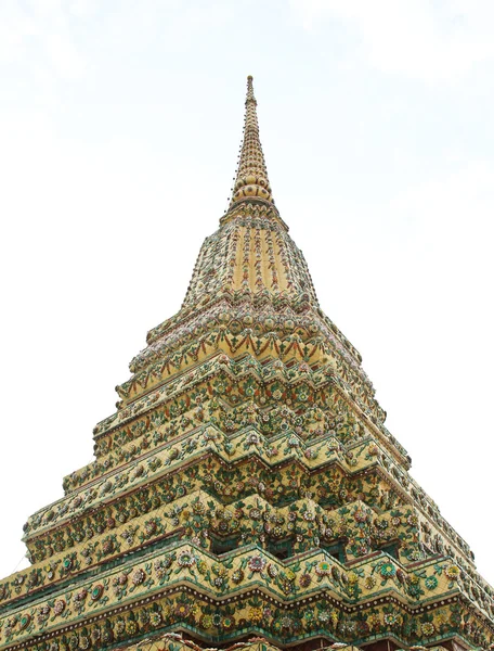 Arsitektur asli Thailand di Wat Pho di Bangkok of Thailand . — Stok Foto