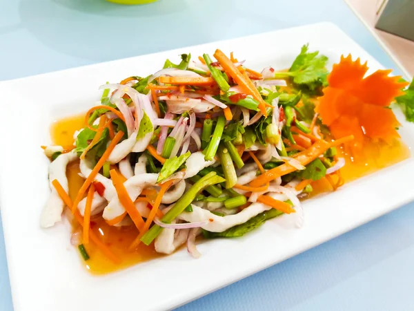 Salade épicée, cuisine thaïlandaise — Photo