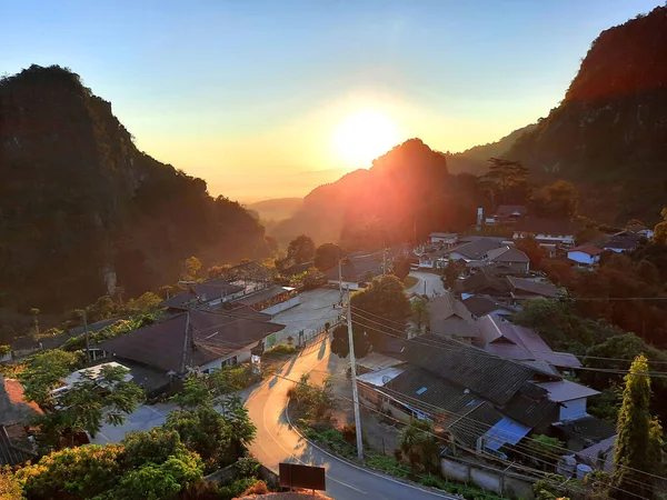 Východ Slunce Horách Vesnici Pha Mee Chiang Rai Thajsko — Stock fotografie