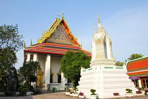 Wat Pho или Wat Phra Chetuphon, Храм лежащего Будды — стоковое фото
