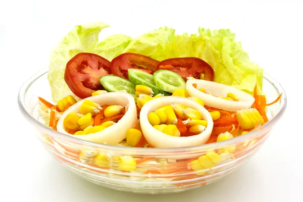 Fresh vegetable salad isolated on white background — Stock Photo, Image