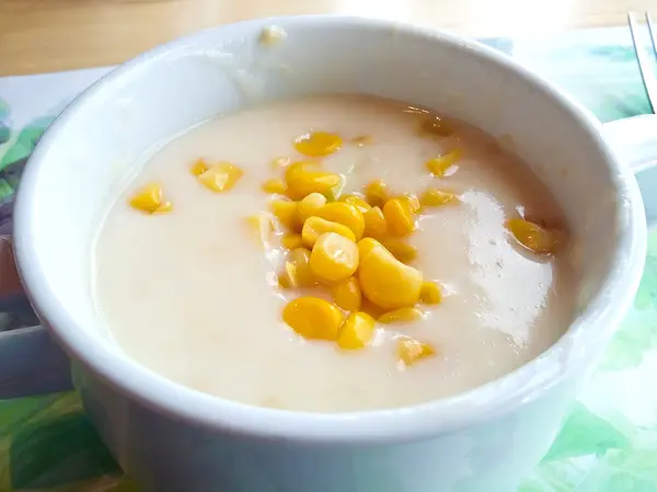 Кукурузный суп — стоковое фото
