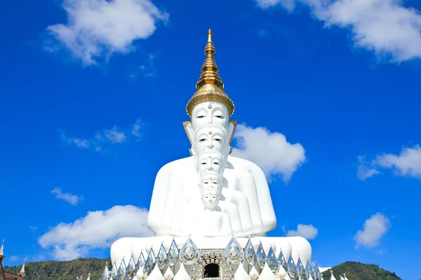 White Buddha Statue at Phasornkaew Temple, Khao Kho Phetchabun, — Stock Photo, Image