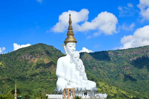 Phasornkaew Tapınağı, Khao Kho Phetchabun beyaz Buda heykeli, 