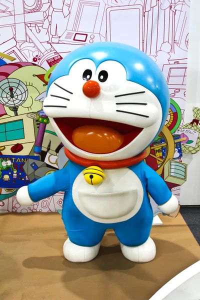 Μπανγκόκ - 03 Δεκεμβρίου 2015: Φωτογραφία του Doraemon μασκότ ρεπλίκα — Φωτογραφία Αρχείου