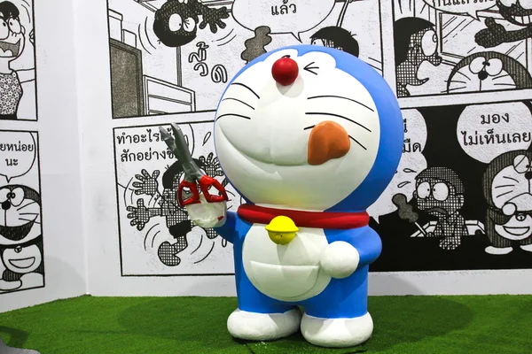 Bangkok - 03 Aralık 2015: Doraemon fotoğraf maskot yineleme