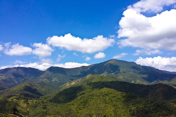 Landskap av lager berg, Phetchabun, Thailand — Stockfoto