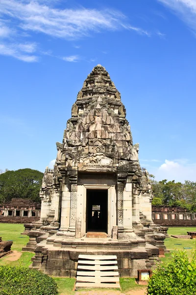 Vista do histórico Castelo Prasat Hin Phimai — Fotografia de Stock