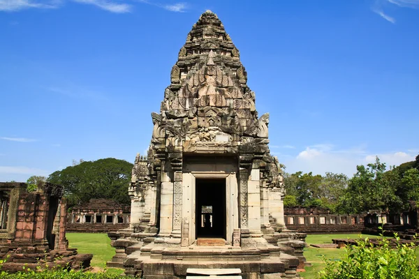 Vista do histórico Castelo Prasat Hin Phimai — Fotografia de Stock