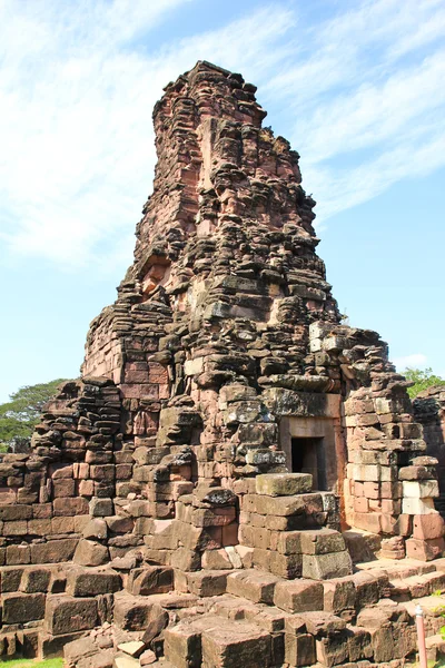 View of the historic Prasat Hin Phimai Castle — Stock Photo, Image