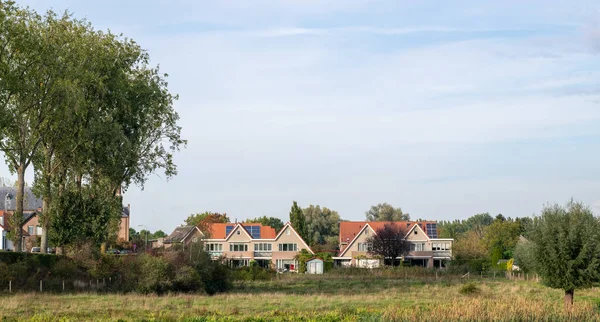 オランダ村の家 オランダ ゲルダーラントの伝統的オランダ村 Ooij — ストック写真