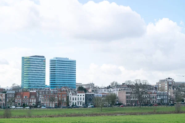 Arnhem Nederland Maart 2020 Twee Schrapers Arnhem Vanuit Het Park — Stockfoto