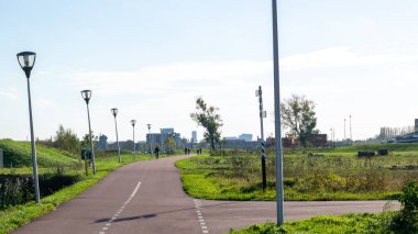 Nijmegen, Hollanda 'da bir bisiklet yolu.