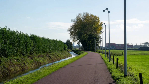 Nijmegen Países Bajos Octubre 2020 Rijnwaalpad Carril Bici Holandés Entre — Foto de Stock