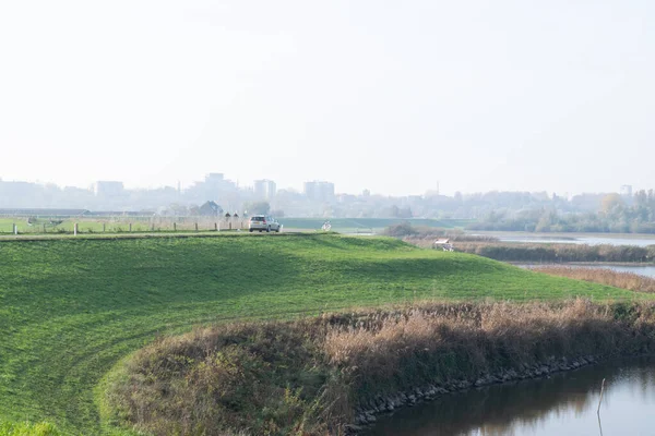 Der Oude Waal Vor Der Skyline Der Niederländischen Stadt Nijmegen — Stockfoto