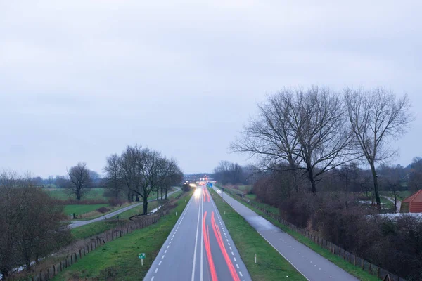 Langzeitbelichtungsfoto Einer Autobahn Den Niederlanden — Stockfoto