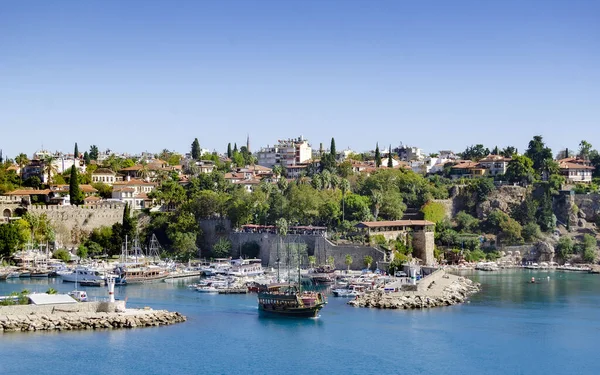 Antalya 'nın yat ve sahil manzarası inanılmaz güzel.