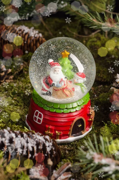 Brinquedo Natal Bonito Globo Neve Com Papai Noel Boneco Neve — Fotografia de Stock