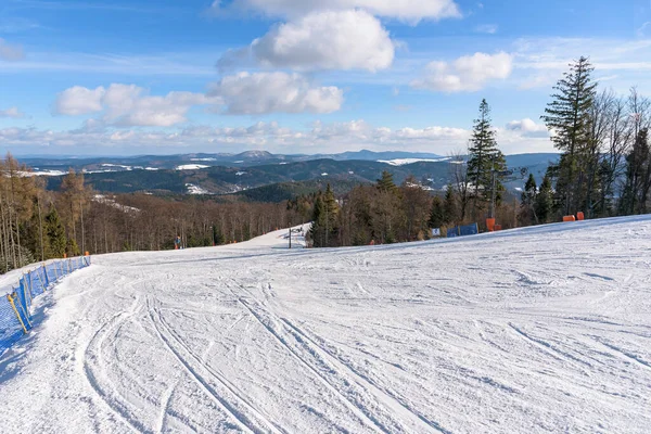 Winter Ansicht Der Skipiste Auf Jaworzyna Krynicka Berg Einem Sonnigen — Stockfoto