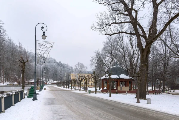 Krynica Zdroj Centro Città Inverno Giorno Coperto — Foto Stock