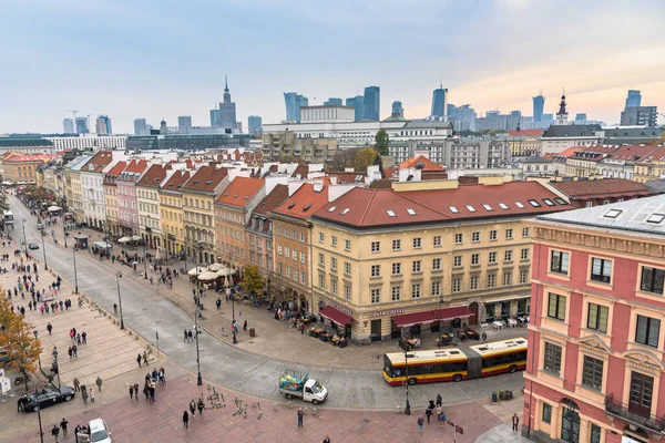 Varsovia Polonia Octubre 2019 Gente Camina Abarrotada Calle Krakowskie Przedmiescie — Foto de Stock