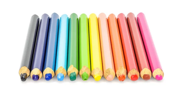 Zestaw Kolorowych Ołówków Izolowanych Białym Tle Ścieżką Wycinania — Zdjęcie stockowe