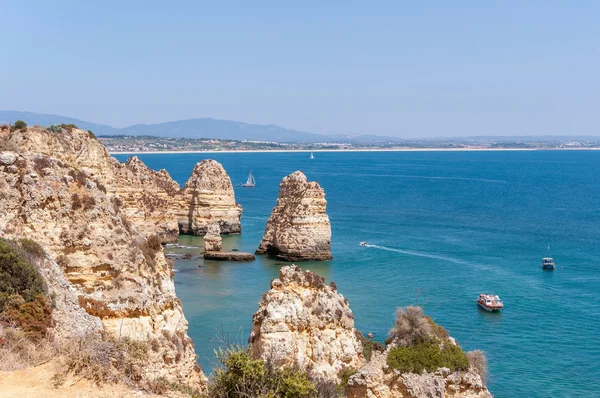 Ponta da Piedade, formações rochosas perto de Lagos em Portugal — Fotografia de Stock