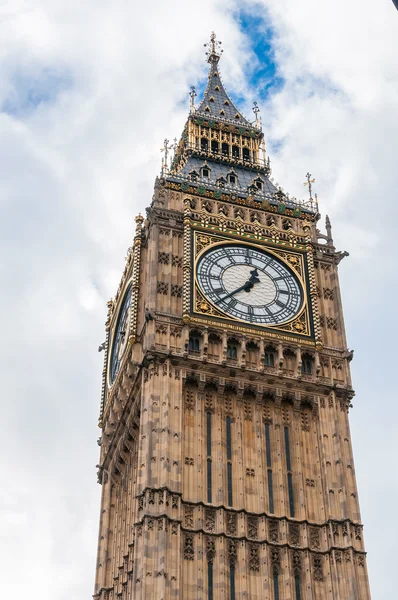 Big Ben Uhrenturm in London — Stockfoto