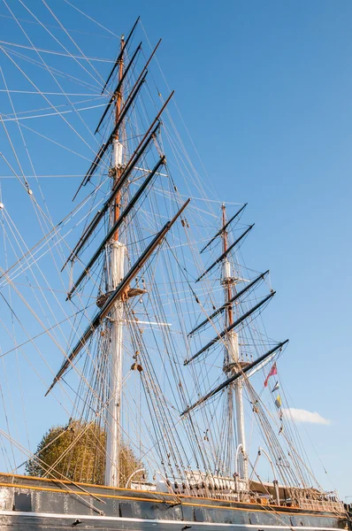 Masts of the tea clipper Cutty Sark in London — Stock Photo, Image