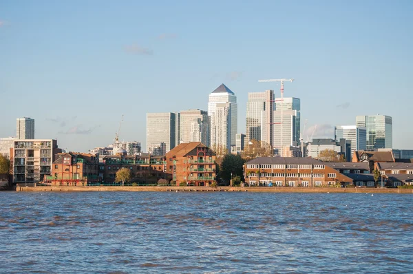 Doğu Londra'da thames Nehri — Stok fotoğraf