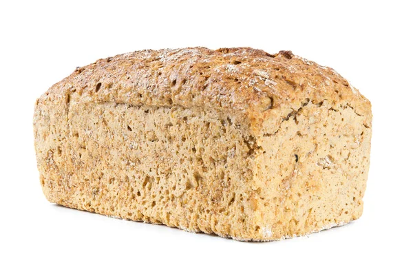 Nahaufnahme von Vollkornbrot auf weißem Hintergrund — Stockfoto