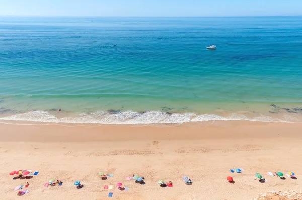 Falesia strand gezien vanaf de klif — Stockfoto