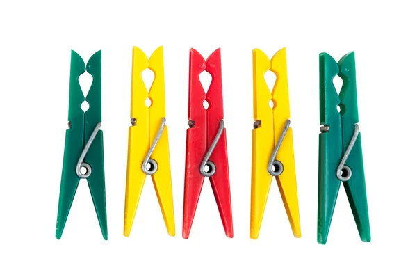 Vijf kleurrijke kunststof wasknijpers — Stockfoto