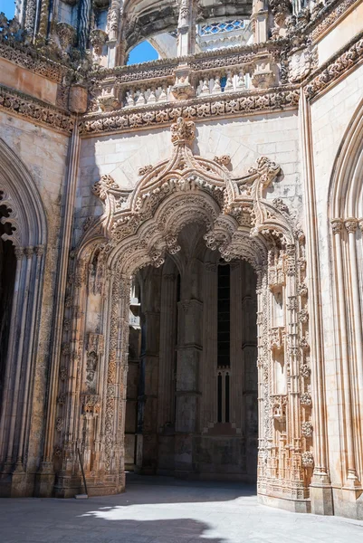 Portaal van de onvoltooide kapellen in klooster van Batalha — Stockfoto