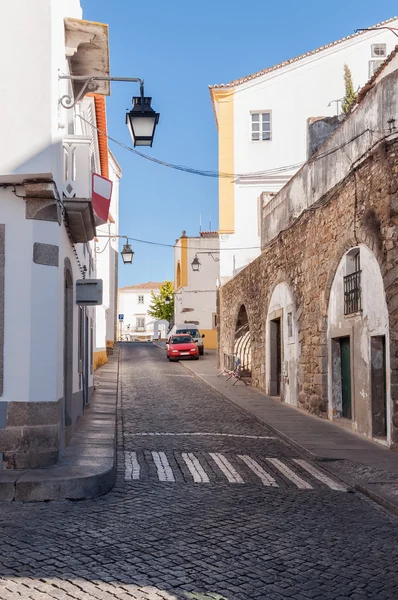 Úzká ulice Evoře, Portugalsko — Stock fotografie