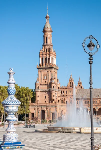 Tower plaza de espana v seville — Stock fotografie