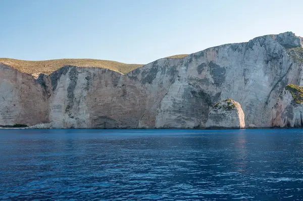 扎金索斯岛美丽的悬崖海岸 — 图库照片