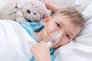 Çocuğun solunumu var, akciğer tedavisi prosedürü..