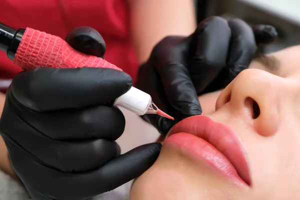 Sluiten Van Permanente Lip Make Liptatoeage Mooie Lippen — Stockfoto