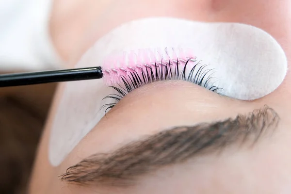 Young Woman Doing Eyelash Lamination Procedure Beauty Salon Close — Stock Photo, Image