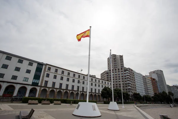 Coruna Spanje Vlaggen Van Spanje Galicië Wapperend Wind Boulevard Met — Stockfoto