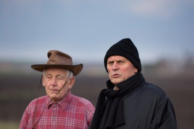 Köylüler sahada