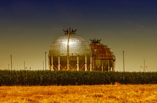 Gas storage tanks — Stock Photo, Image