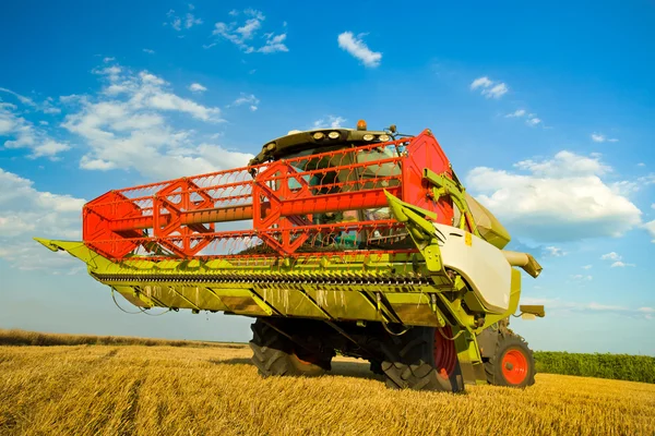 Combine harvester — Stock Photo, Image