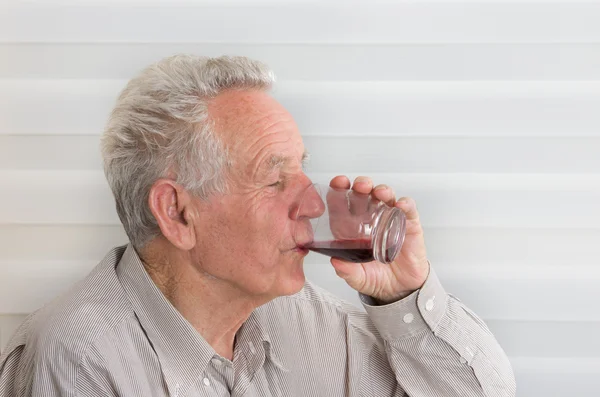 Enjoying drink — Stock Photo, Image