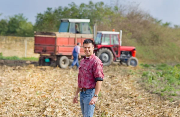 Agricultor sorridente — Fotografia de Stock