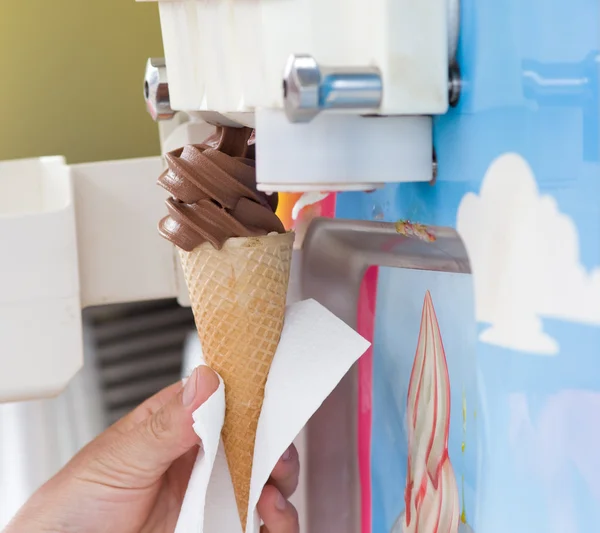 Ice cream machine — Stock Photo, Image